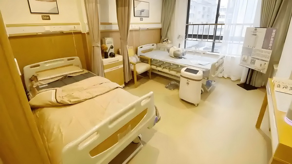 深圳入户时间查询_易烊千玺演唱会300万人抢7000张票专家：涉及抢票机制问题｜宅男财经 的同力角色完美时实